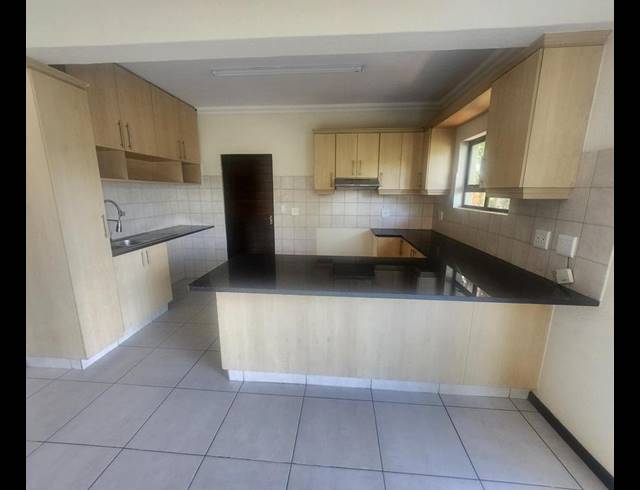 3 BEDROOM TOWNHOUSE FOR SALE IN SEAWARD ESTATES